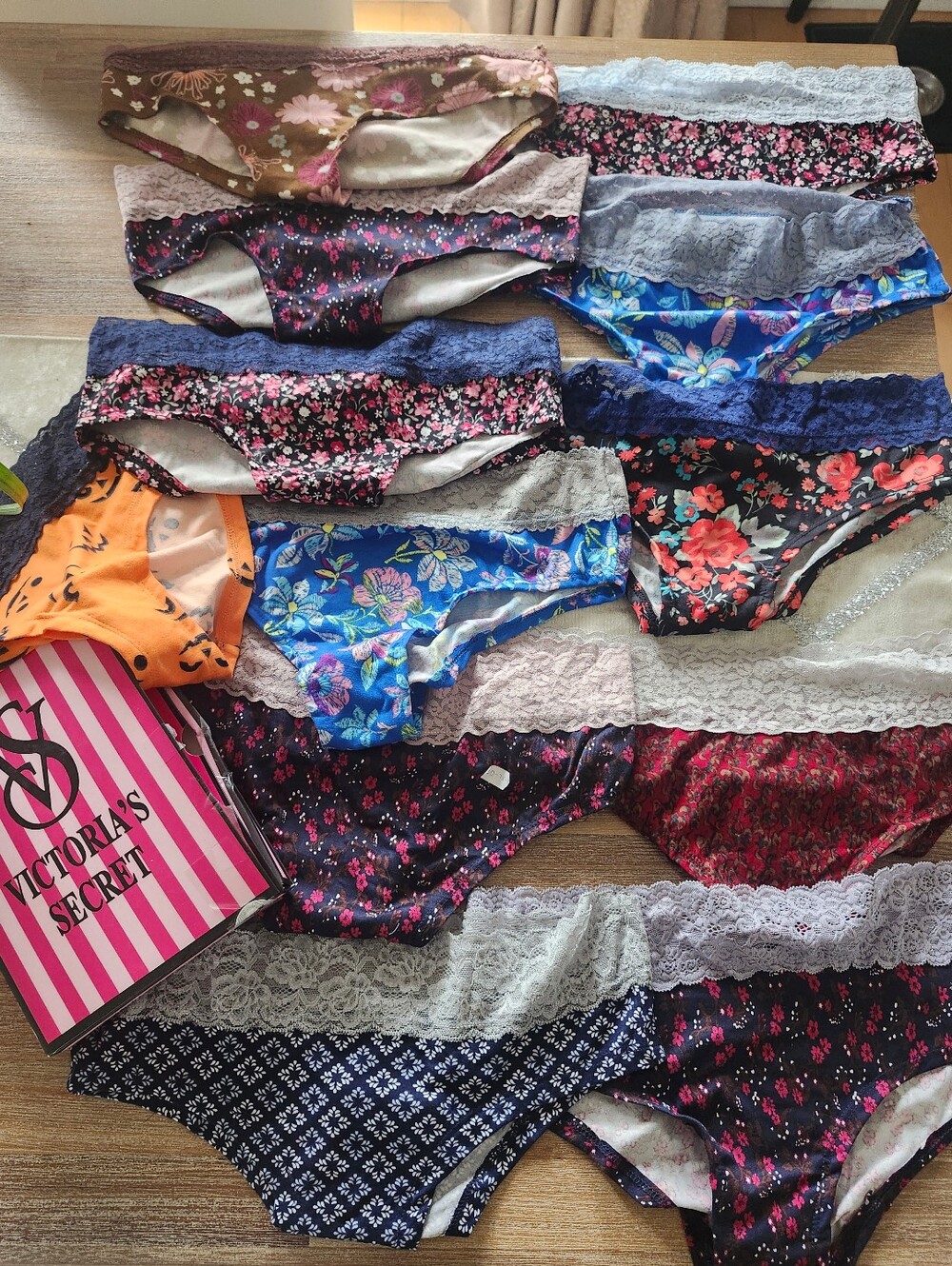 New Victoria's Secret huge underwear panties panty lot L/XL